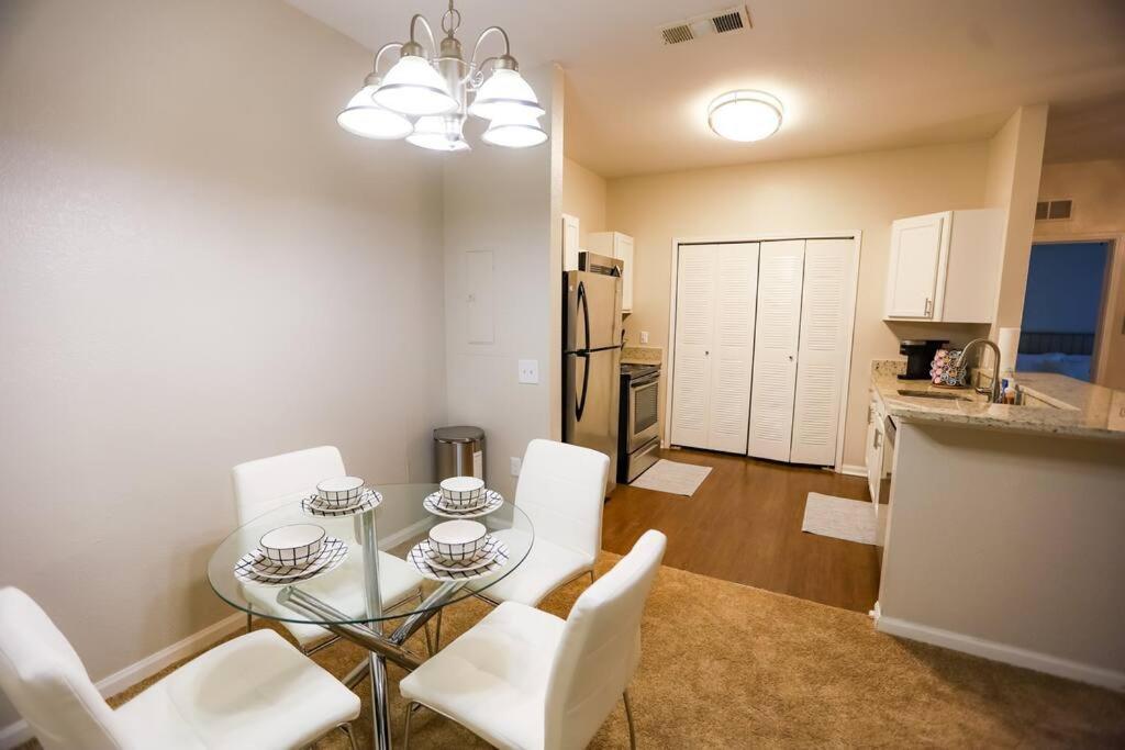 Lux 2Bd 2Ba Minutes From The Water Pensacola Exterior foto