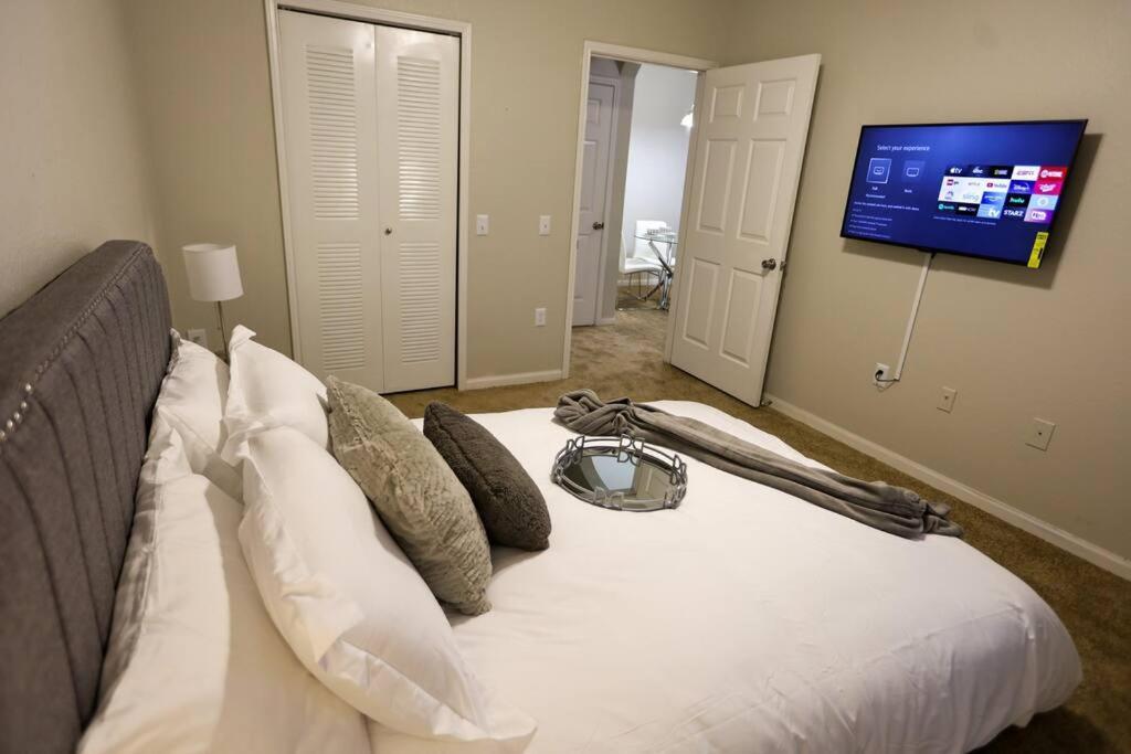 Lux 2Bd 2Ba Minutes From The Water Pensacola Exterior foto