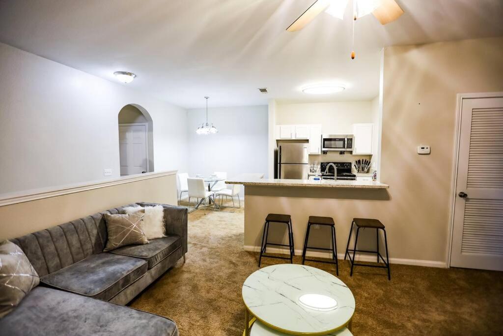 Lux 2Bd 2Ba Minutes From The Water Pensacola Exterior foto