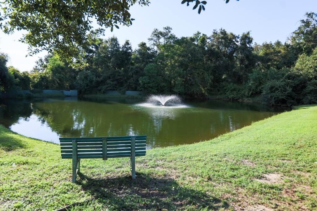 Lux 2Bd 2Ba Minutes From The Water Pensacola Exterior foto